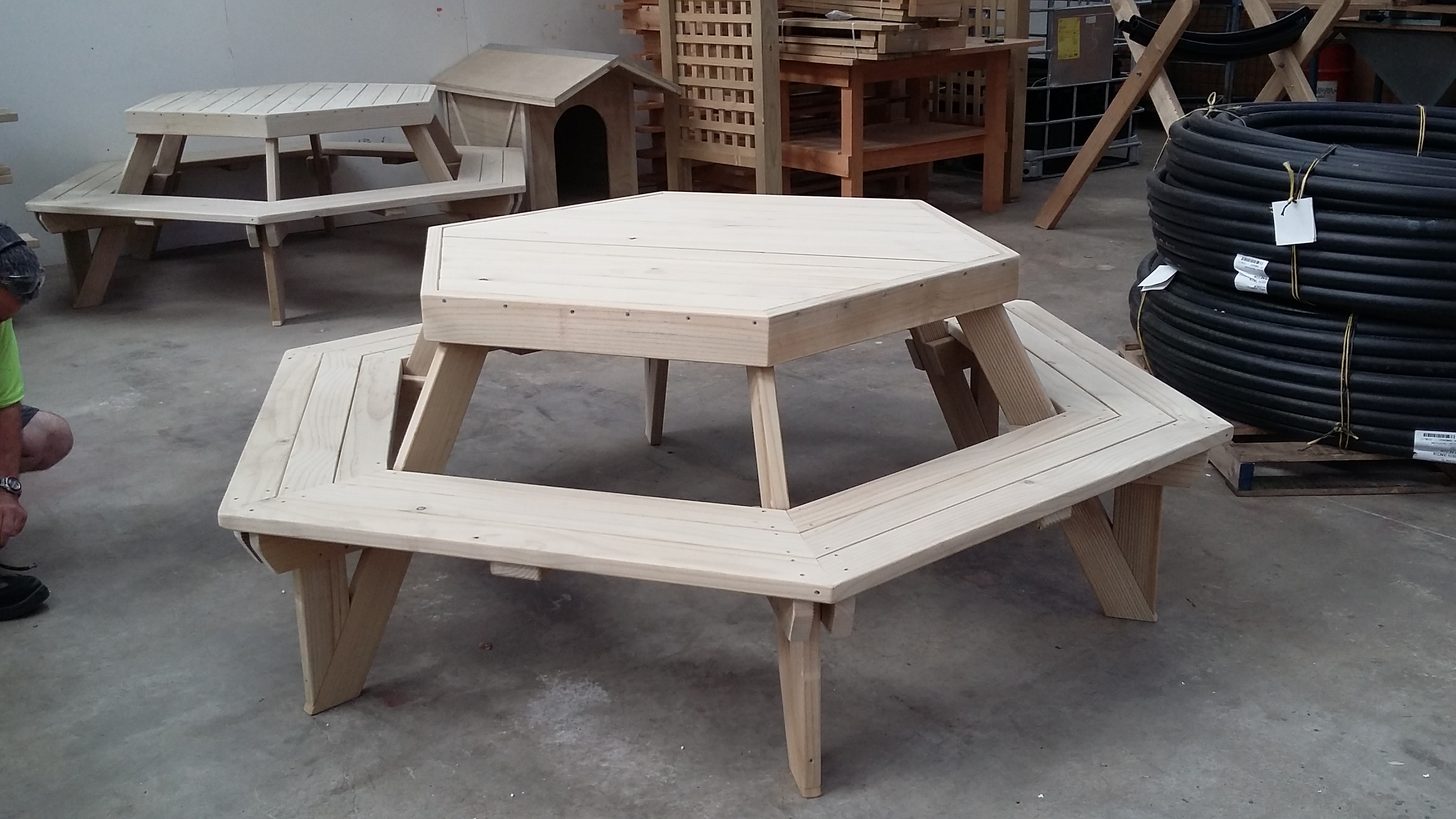 hexagonal bbq table